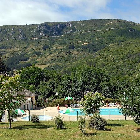 Vvf Les Cevennes Hotel Bédouès Exterior foto