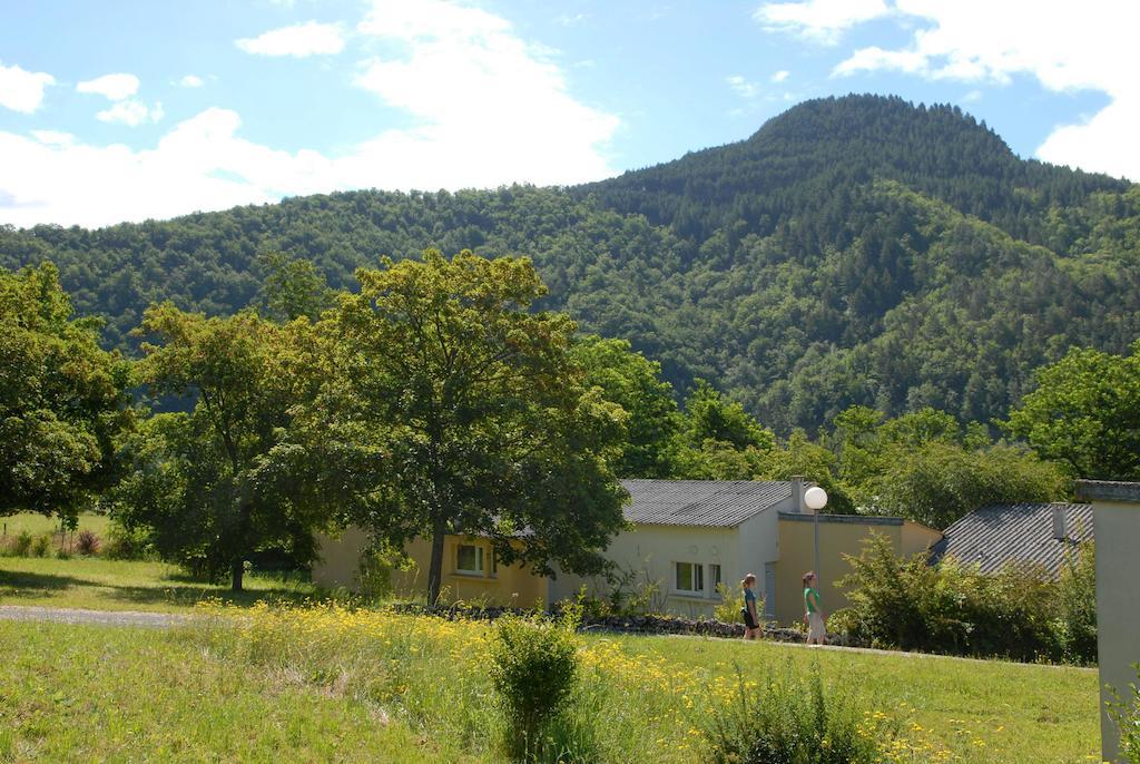 Vvf Les Cevennes Hotel Bédouès Exterior foto
